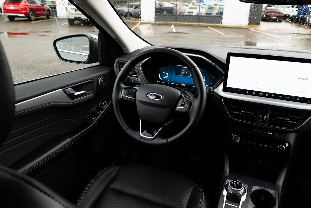 2024 Ford Escape Platinum Milwaukie OR