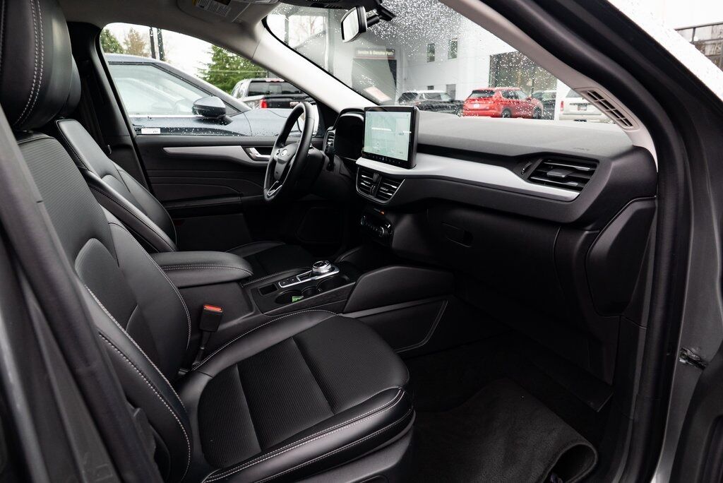 2024 Ford Escape Platinum Milwaukie OR