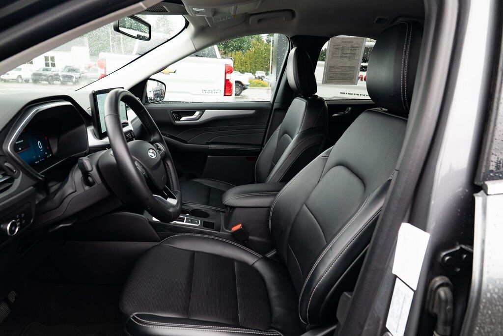 2024 Ford Escape Platinum Milwaukie OR