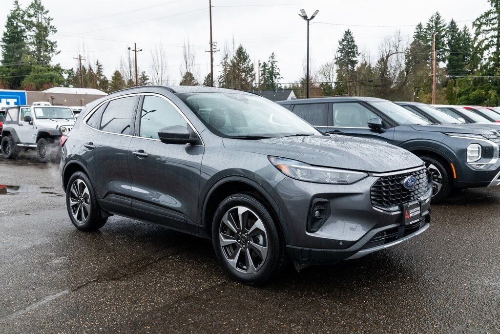 2024 Ford Escape Platinum