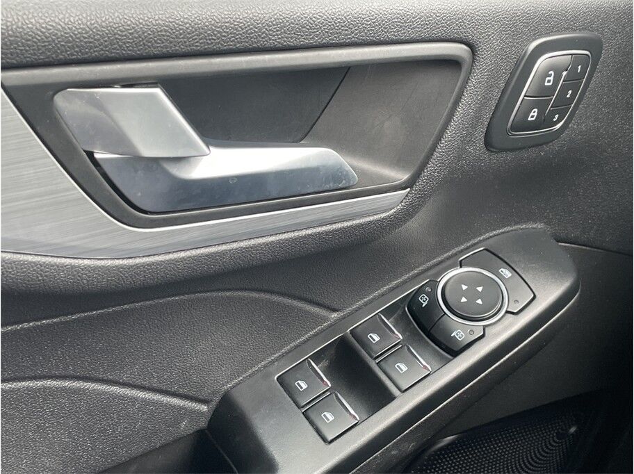 2024 Ford Escape Platinum Sport Utility 4D Port Orchard WA