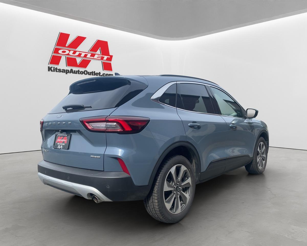 2024 Ford Escape Platinum Sport Utility 4D