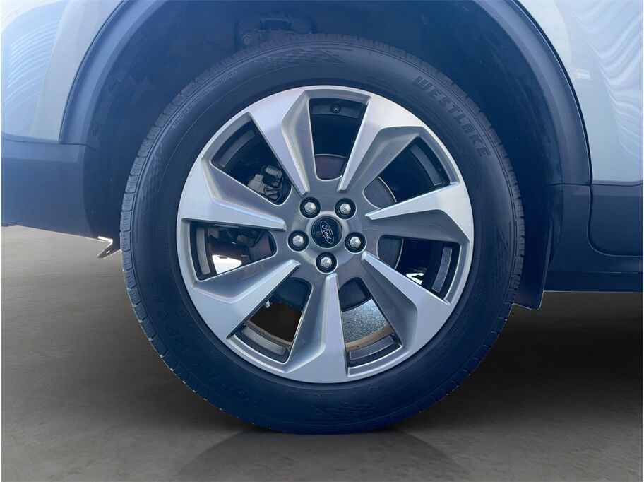 2024 Ford Escape Platinum Sport Utility 4D Port Orchard WA
