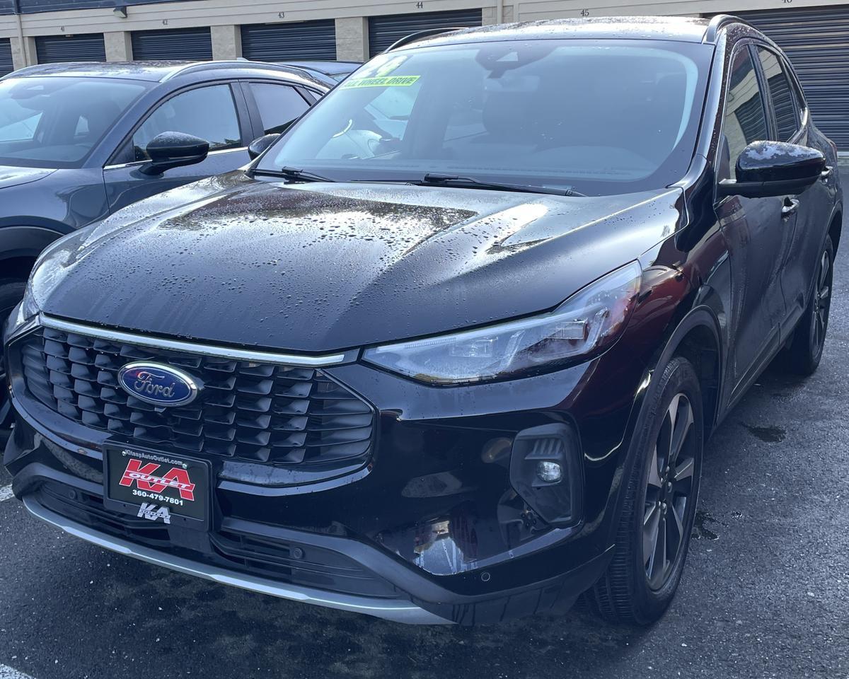2024 Ford Escape Platinum Sport Utility 4D Port Orchard WA