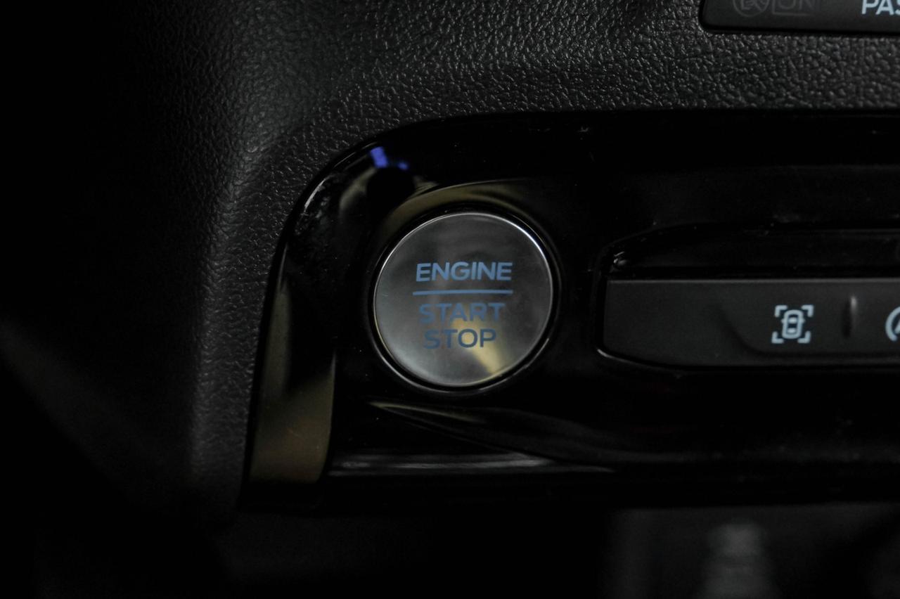 2024 Ford Escape ST-LINE BLIND SPOT ASSIST NAVIGATION REAR CAMERA KEYLESS START POWER DRIVER SEAT Carrollton TX