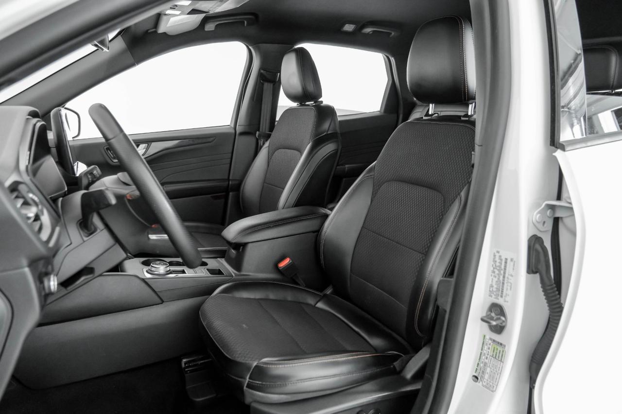2024 Ford Escape ST-LINE BLIND SPOT ASSIST NAVIGATION REAR CAMERA KEYLESS START POWER DRIVER SEAT Carrollton TX