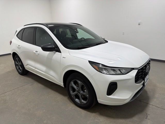 2024 Ford Escape ST-Line Pine River MN