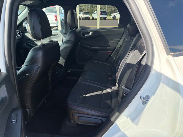 2024 Ford Escape ST-Line Pine River MN