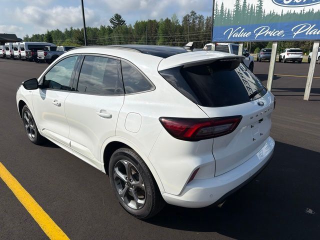 2024 Ford Escape ST-Line Pine River MN