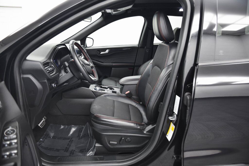 2024 Ford Escape ST-Line Select AKRON OH