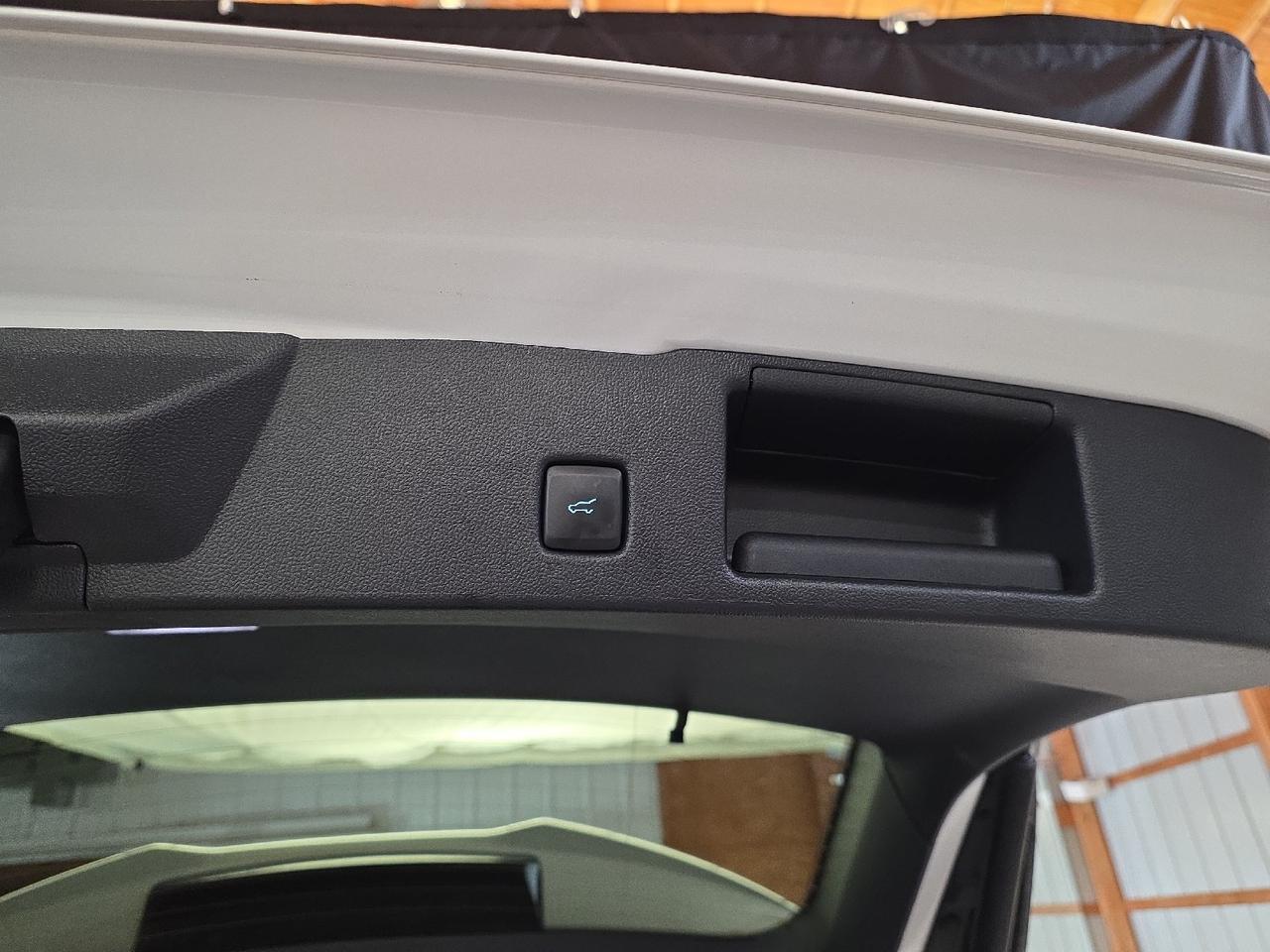 2024 Ford Escape ST-Line Select Sand Lake NY