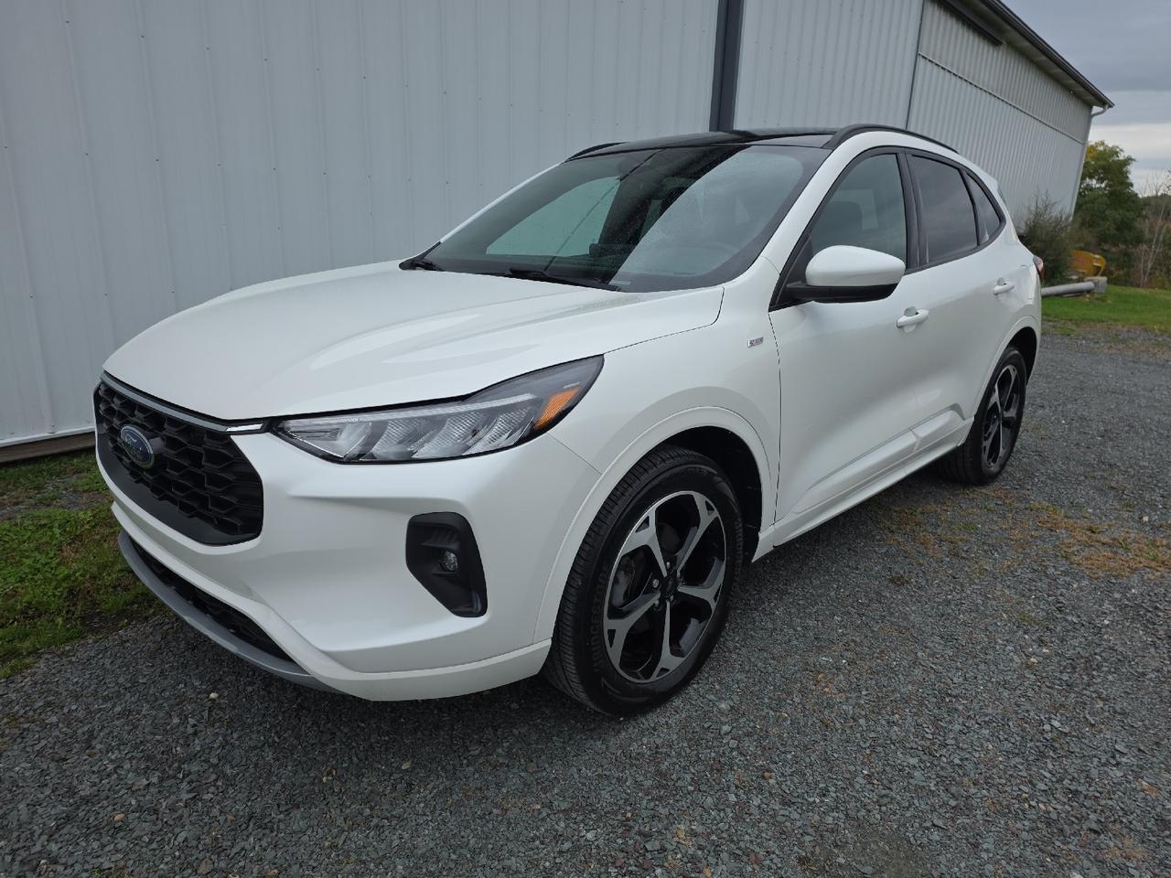 2024 Ford Escape ST-Line Select Sand Lake NY