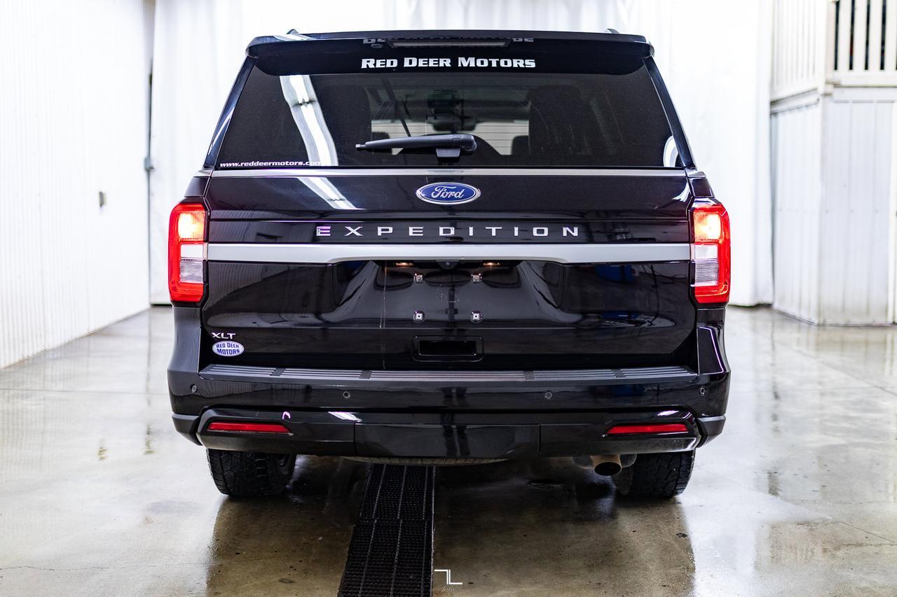 2024 Ford Expedition AWD XLT Leather Roof Nav BCam Red Deer AB