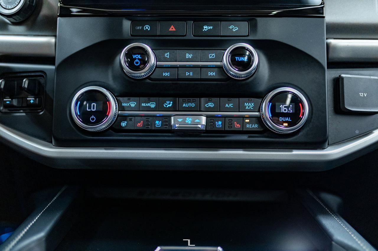 2024 Ford Expedition AWD XLT Leather Roof Nav BCam Red Deer AB