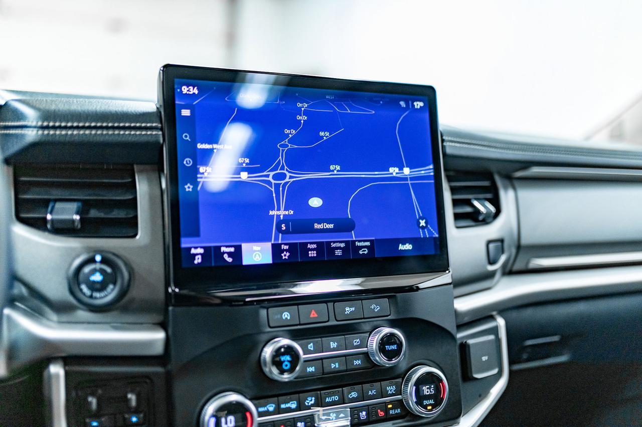 2024 Ford Expedition AWD XLT Leather Roof Nav BCam Red Deer AB