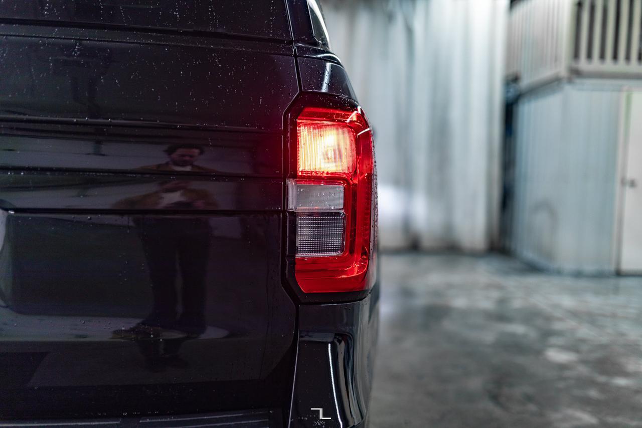 2024 Ford Expedition AWD XLT Sport Leather Roof Nav BCam Red Deer AB