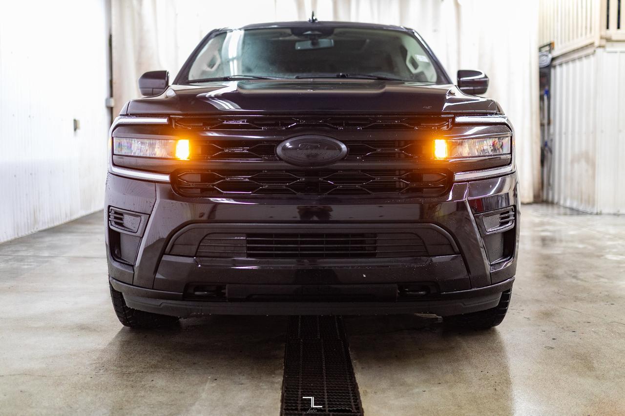 2024 Ford Expedition AWD XLT Sport Leather Roof Nav BCam Red Deer AB