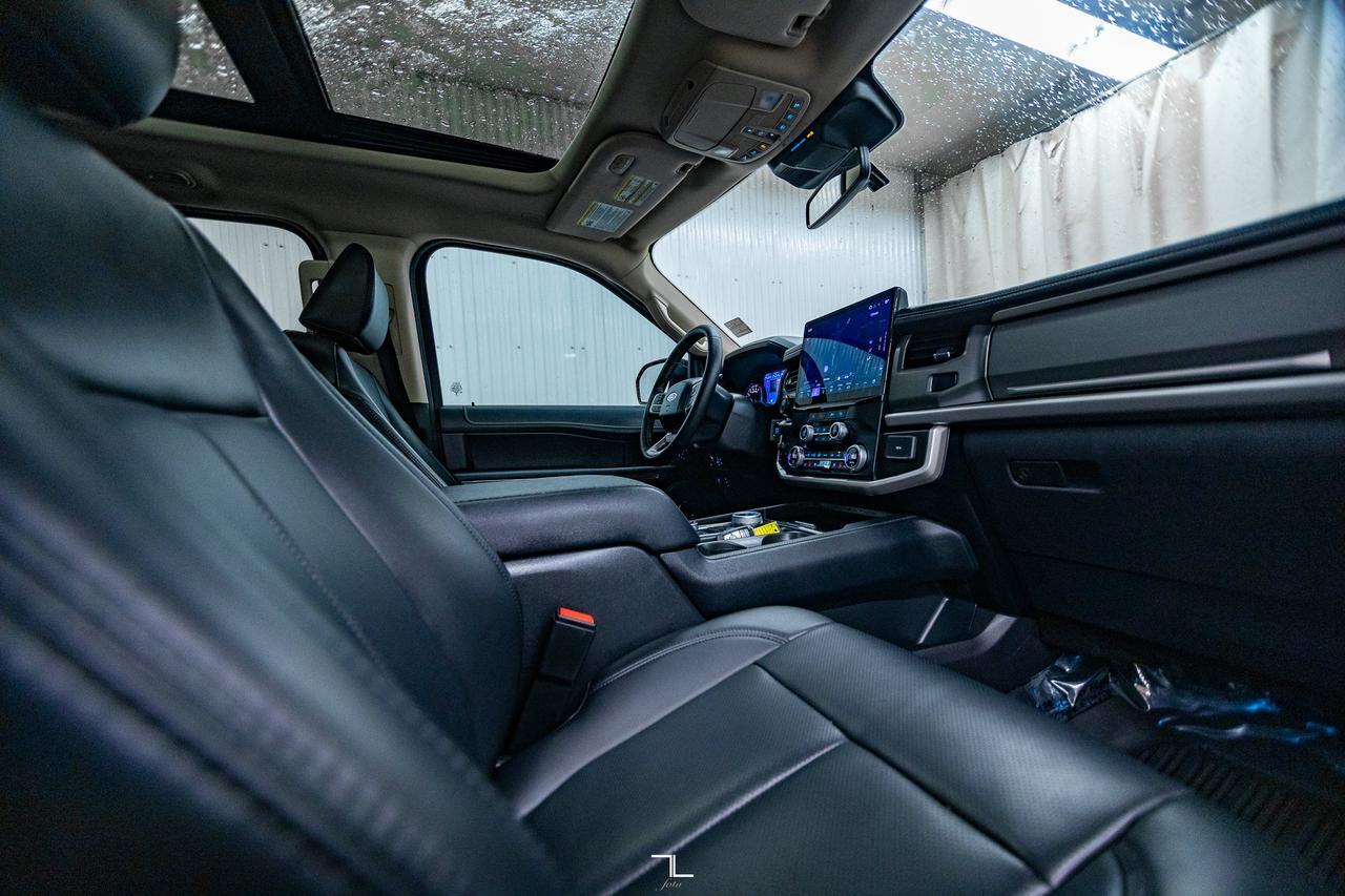 2024 Ford Expedition AWD XLT Sport Leather Roof Nav BCam Red Deer AB