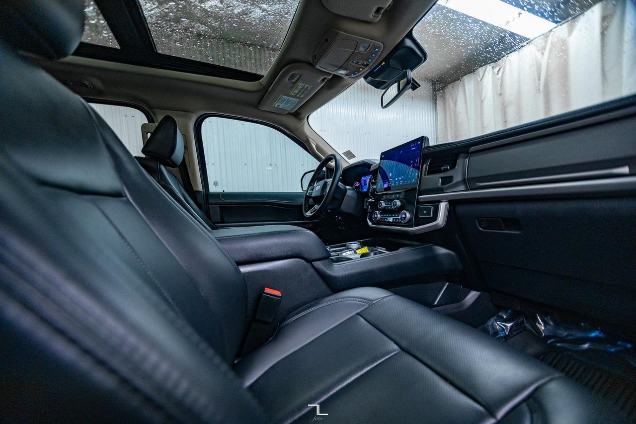 2024 Ford Expedition AWD XLT Sport Leather Roof Nav BCam Red Deer AB