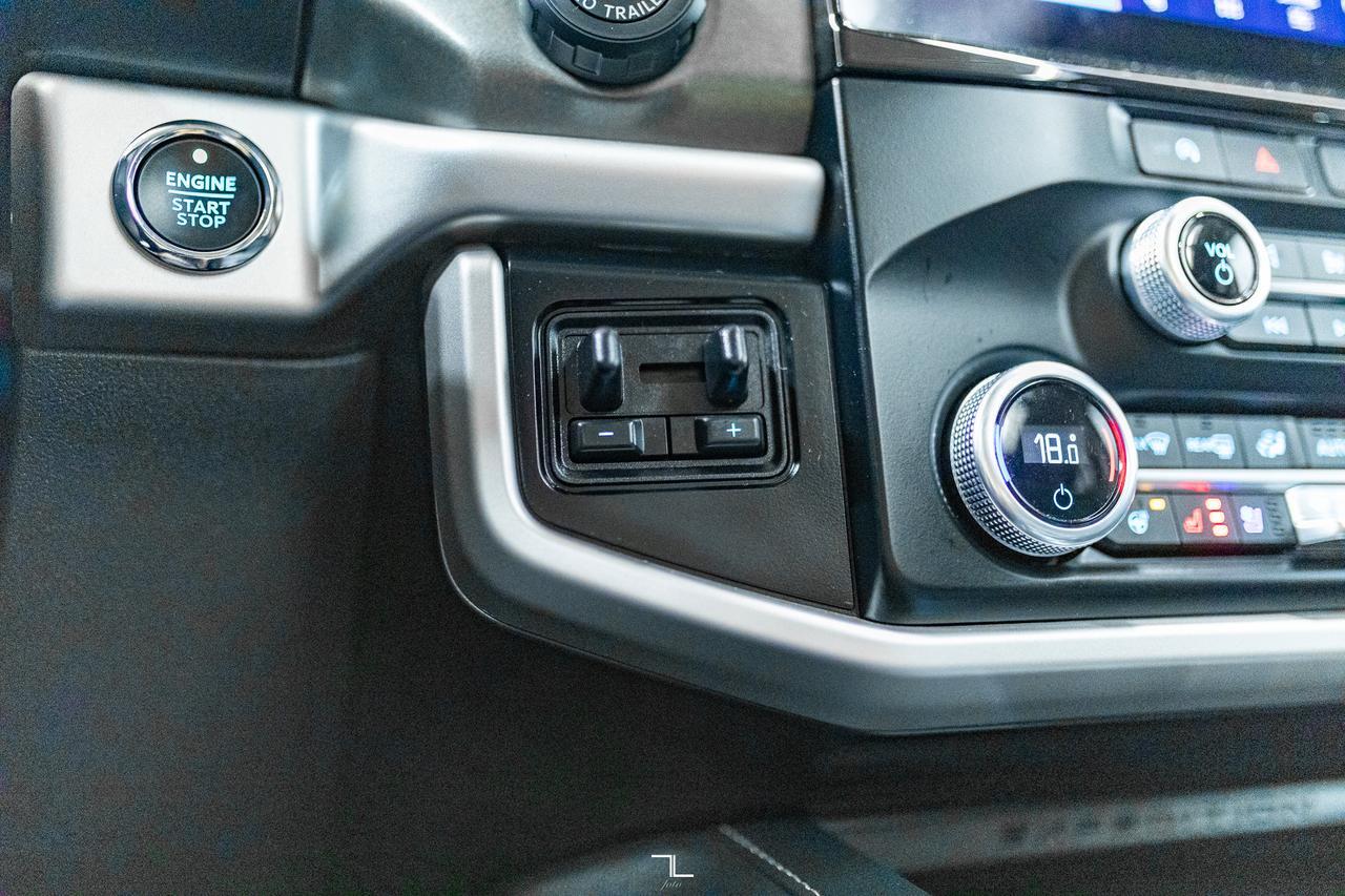 2024 Ford Expedition AWD XLT Sport Leather Roof Nav BCam Red Deer AB