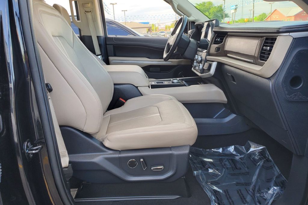 2024 Ford Expedition Limited Hondo TX