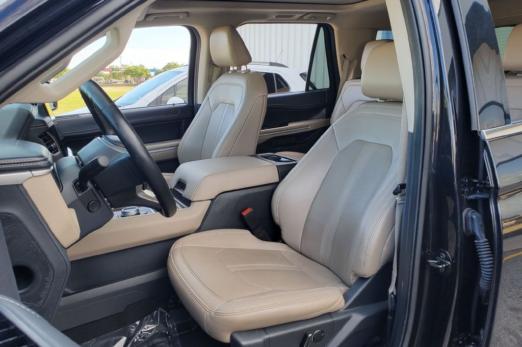 2024 Ford Expedition Limited Hondo TX