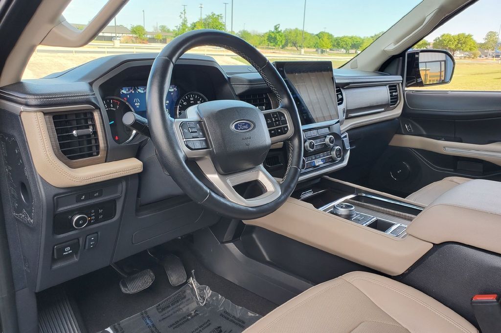 2024 Ford Expedition Limited Hondo TX