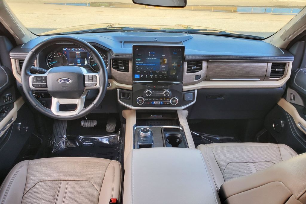 2024 Ford Expedition Limited Hondo TX