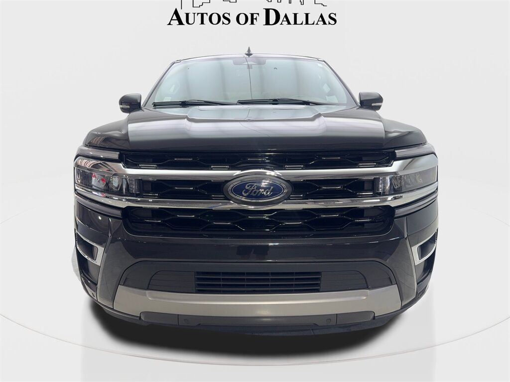2024 Ford Expedition Limited photo 3