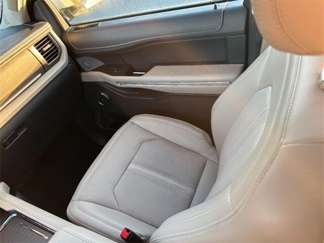 2024 Ford Expedition Limited Washington MO