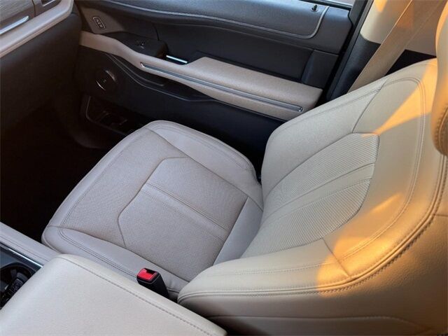 2024 Ford Expedition Limited Washington MO