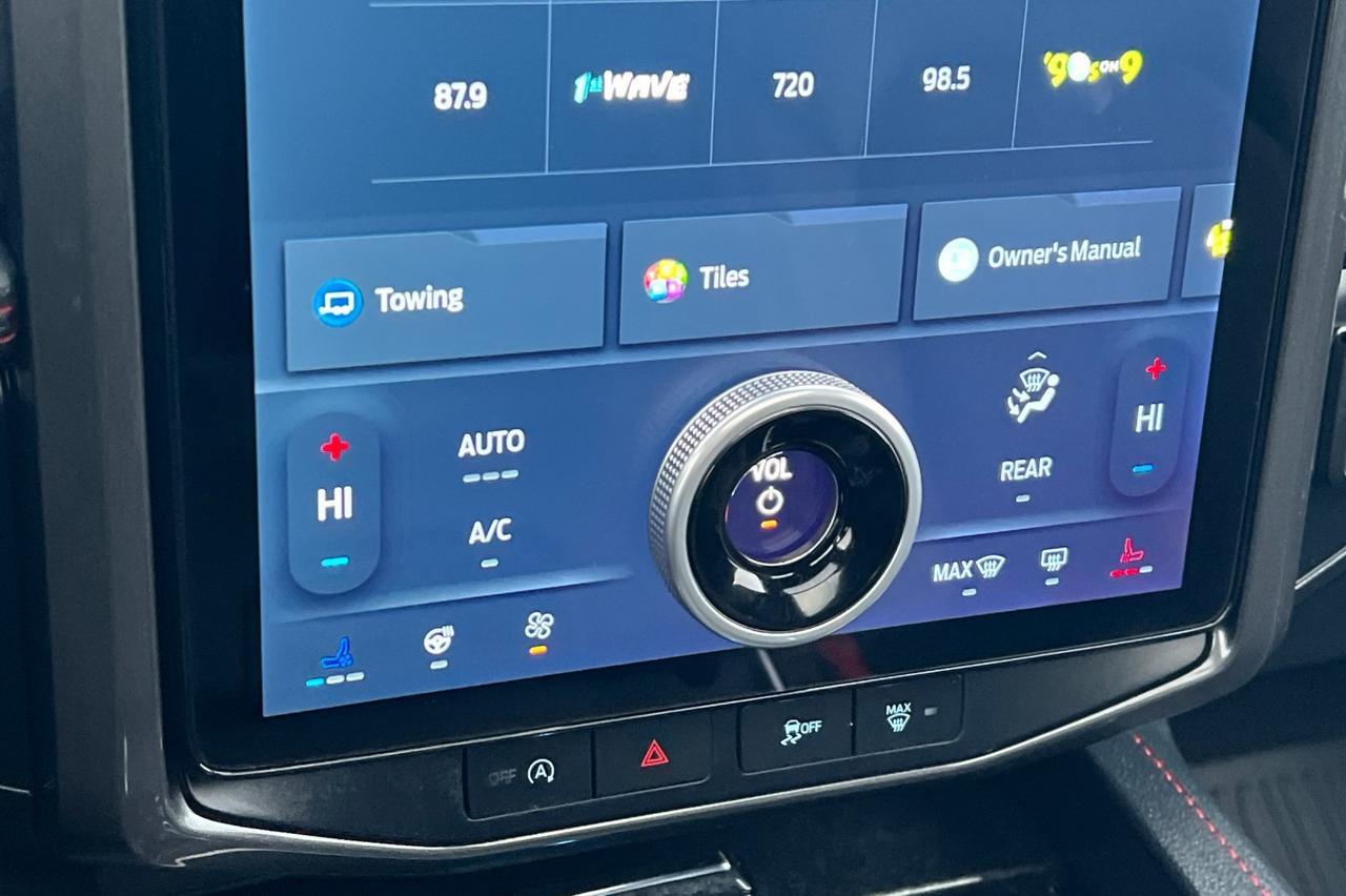 2024 Ford Expedition Limited Ontario OR