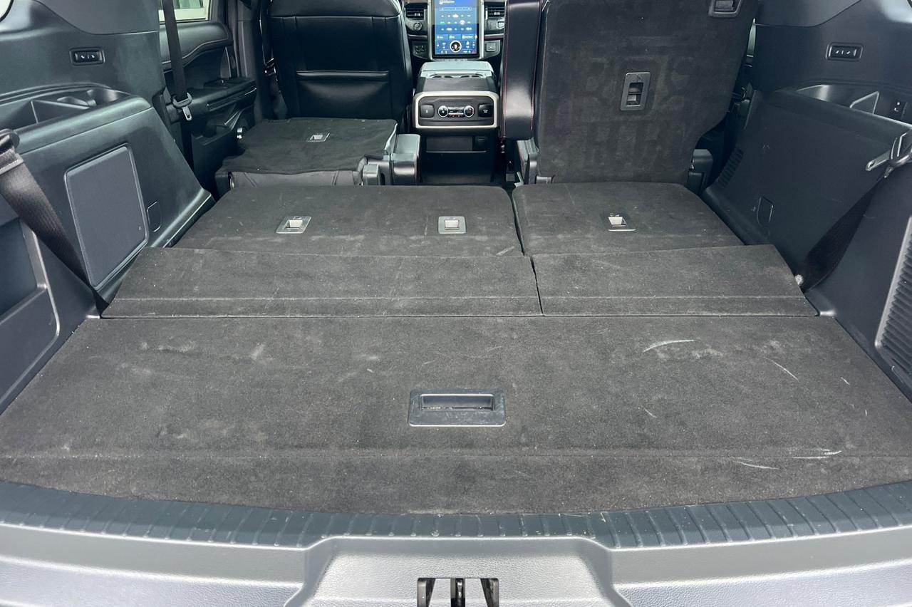 2024 Ford Expedition Limited Ontario OR