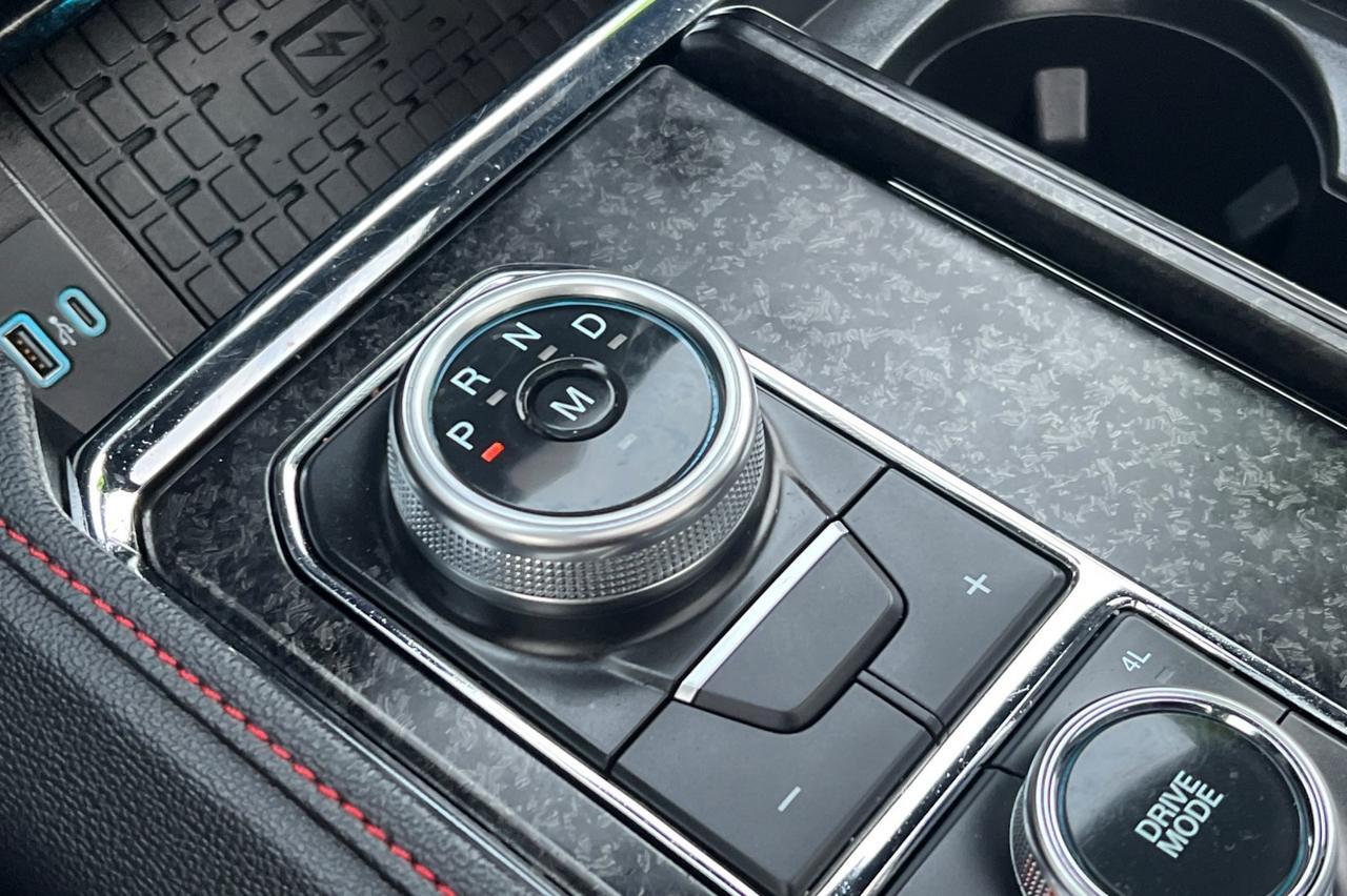 2024 Ford Expedition Limited Ontario OR