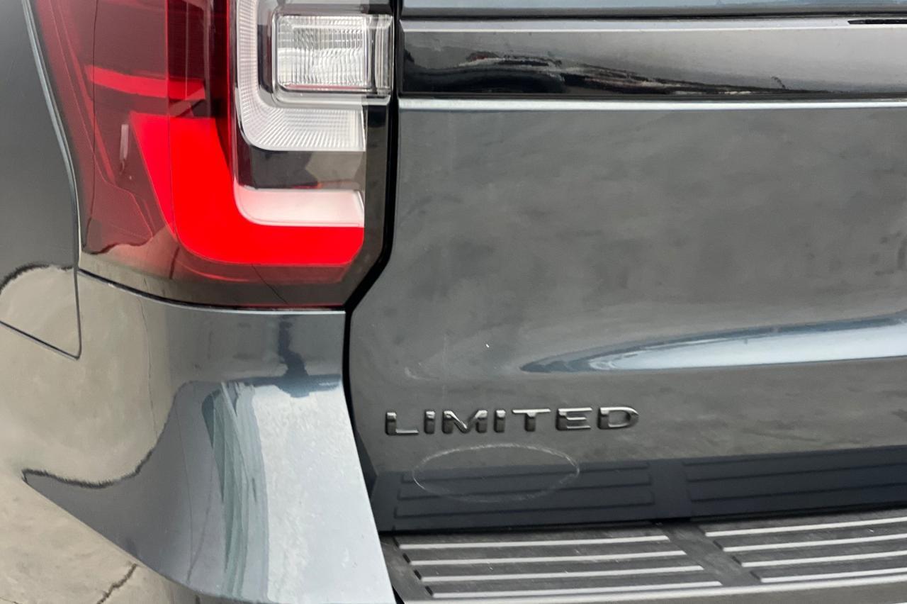 2024 Ford Expedition Limited Ontario OR