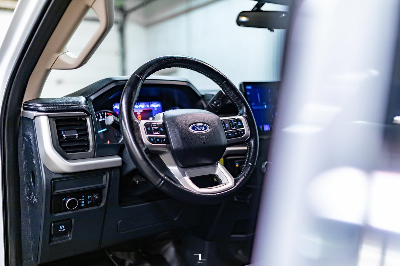 2024 Ford Expedition Max AWD SSV Nav BCam 3rd Row Red Deer AB