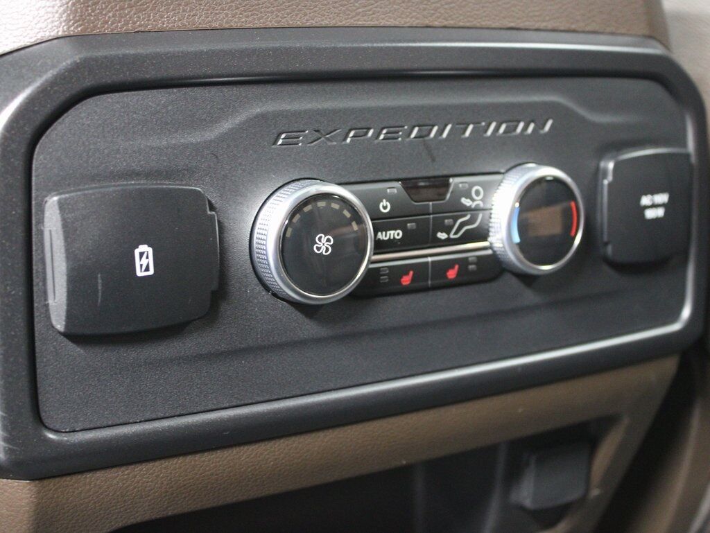 2024 Ford Expedition Max King Ranch 4WD 7 Passenger Fond du Lac WI
