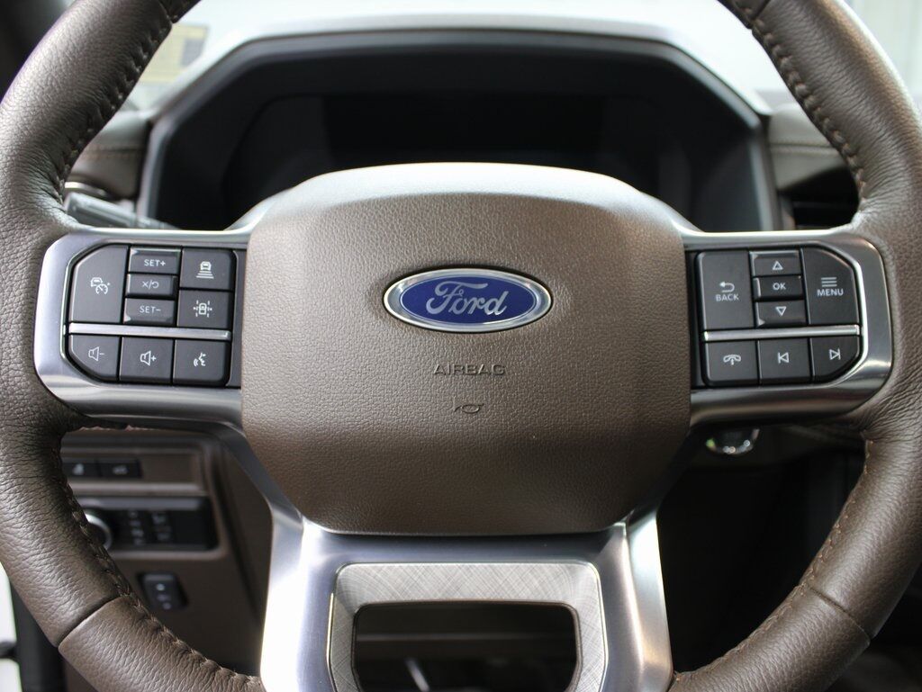 2024 Ford Expedition Max King Ranch 4WD 7 Passenger Fond du Lac WI