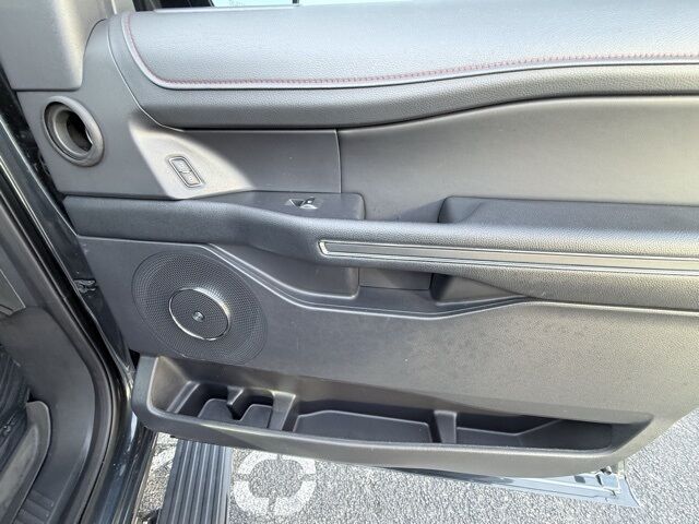 2024 Ford Expedition Max Limited Kerrville TX