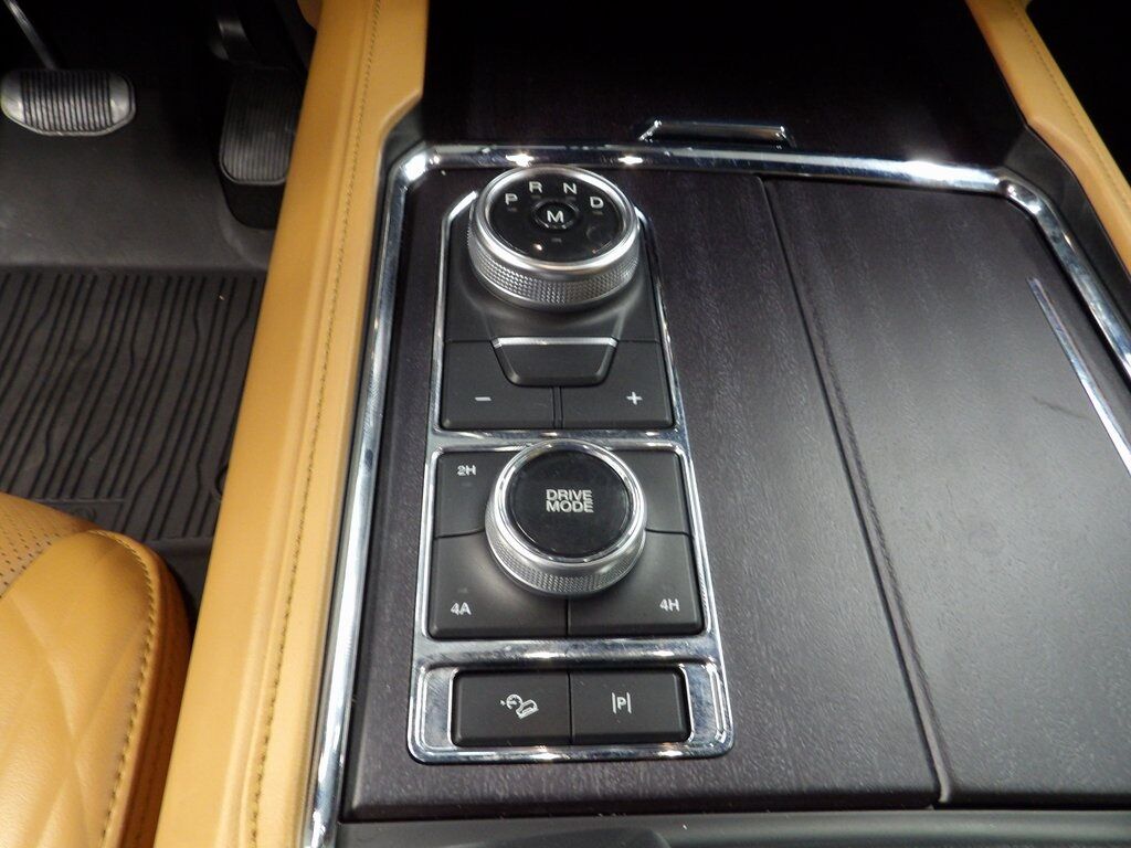 2024 Ford Expedition Max Platinum 4WD 7 Passenger Fond du Lac WI