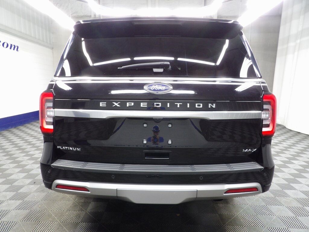2024 Ford Expedition Max Platinum 4WD 7 Passenger Fond du Lac WI
