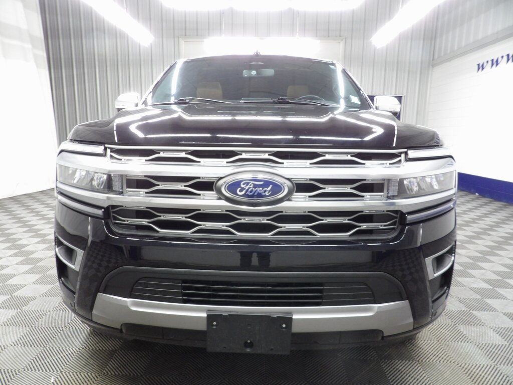 2024 Ford Expedition Max Platinum 4WD 7 Passenger Fond du Lac WI