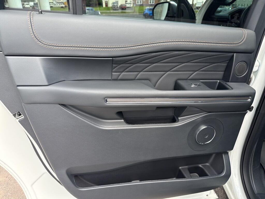 2024 Ford Expedition Max Platinum Mount Joy PA