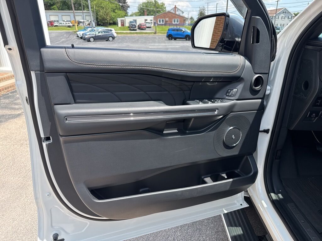 2024 Ford Expedition Max Platinum Mount Joy PA