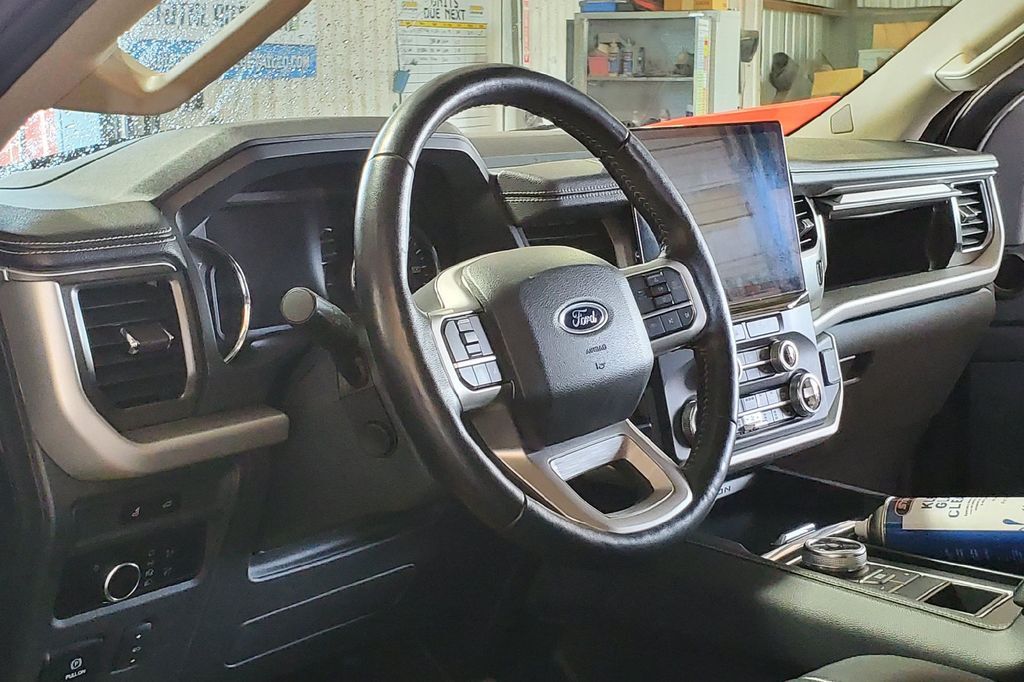 2024 Ford Expedition Max XLT Hondo TX