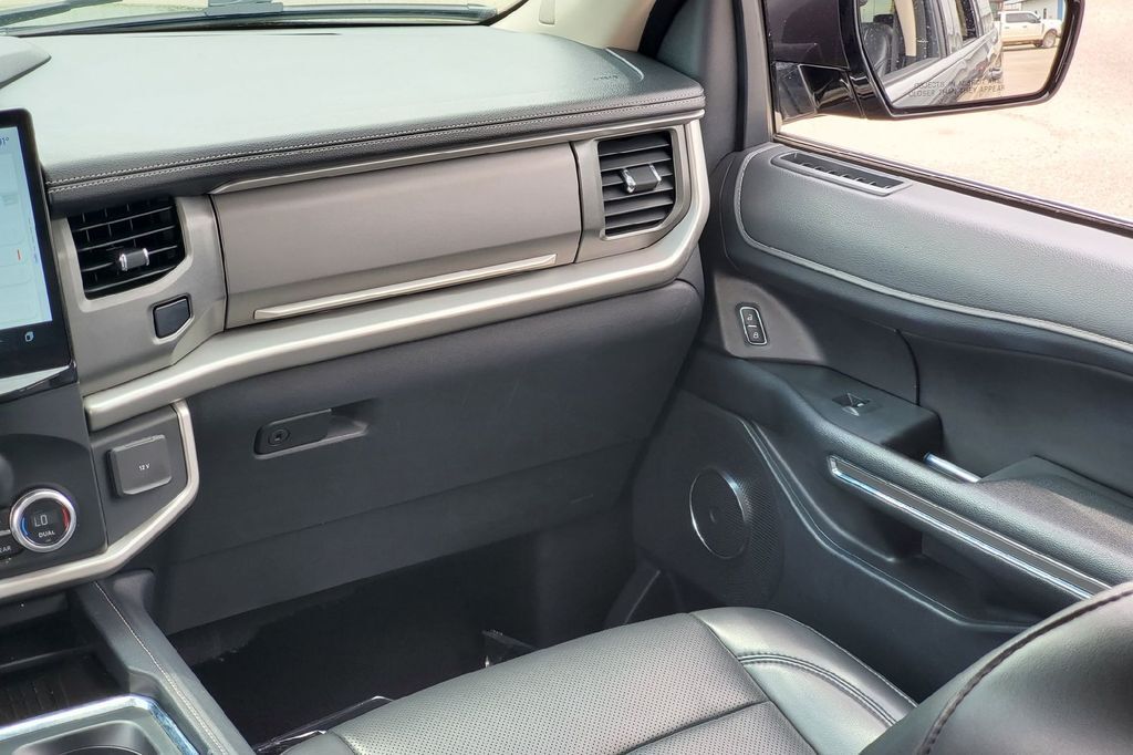 2024 Ford Expedition Max XLT Hondo TX