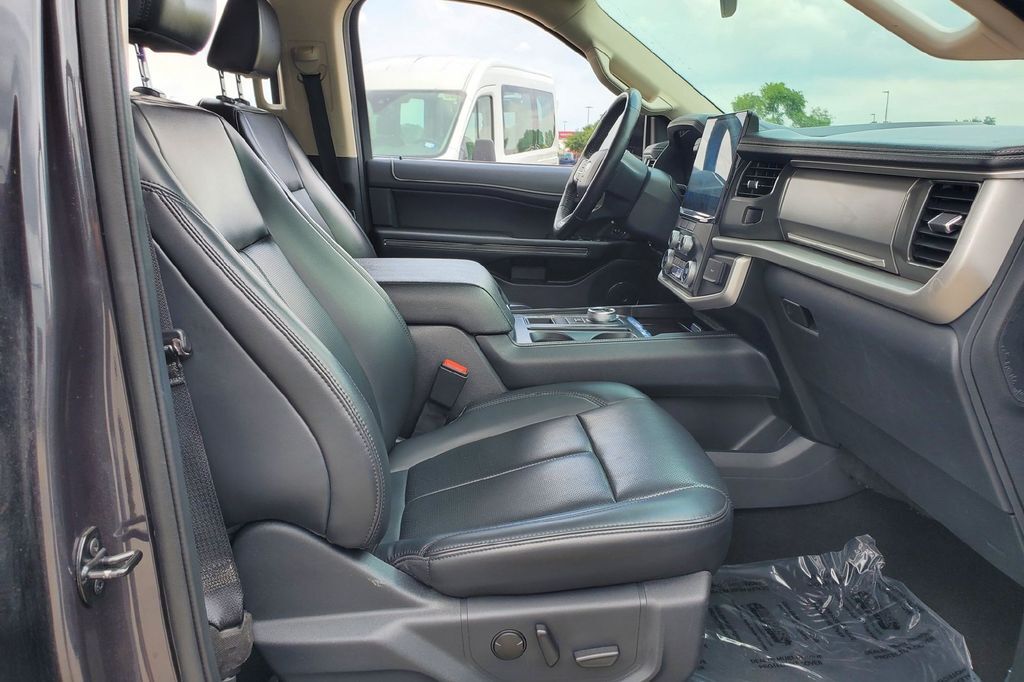 2024 Ford Expedition Max XLT Hondo TX