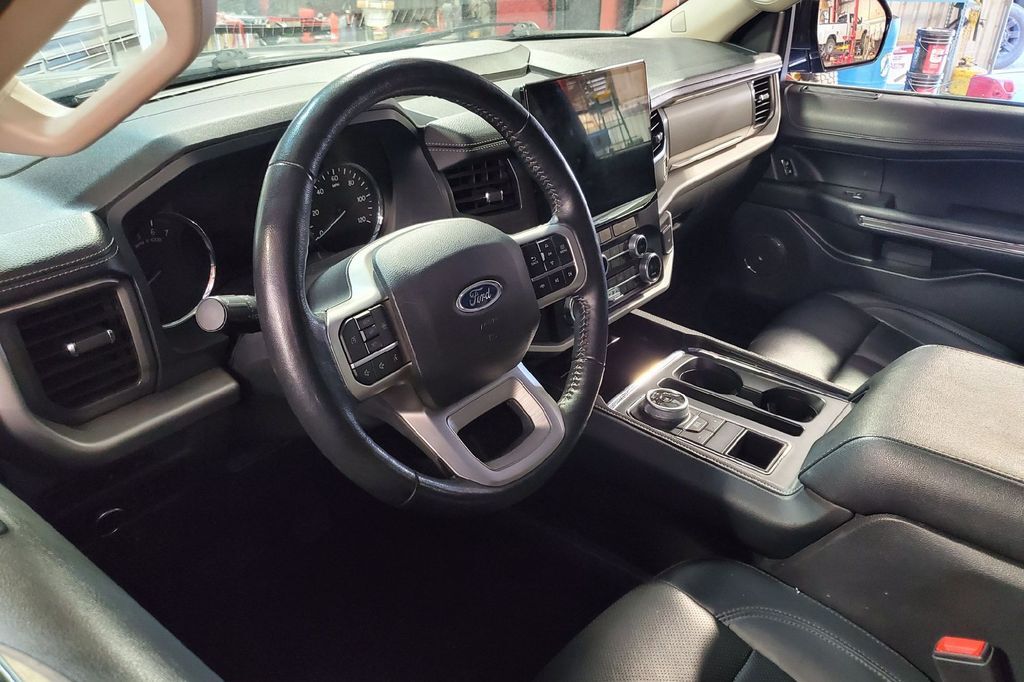 2024 Ford Expedition Max XLT Hondo TX