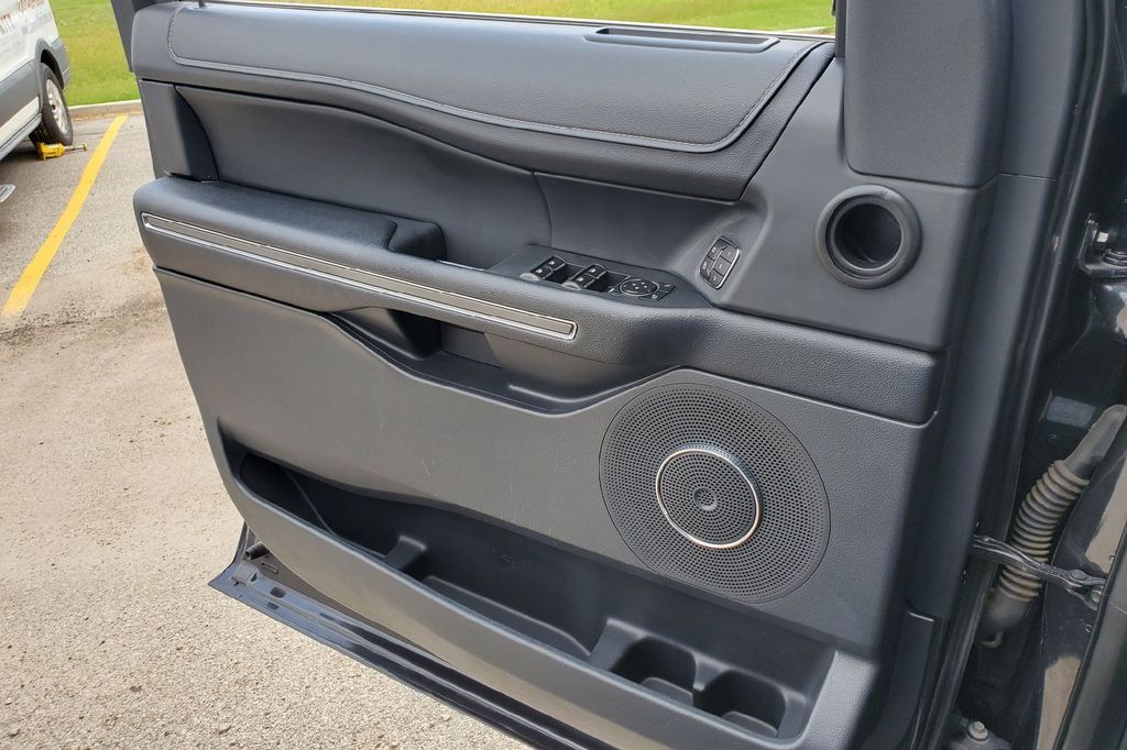 2024 Ford Expedition Max XLT Hondo TX