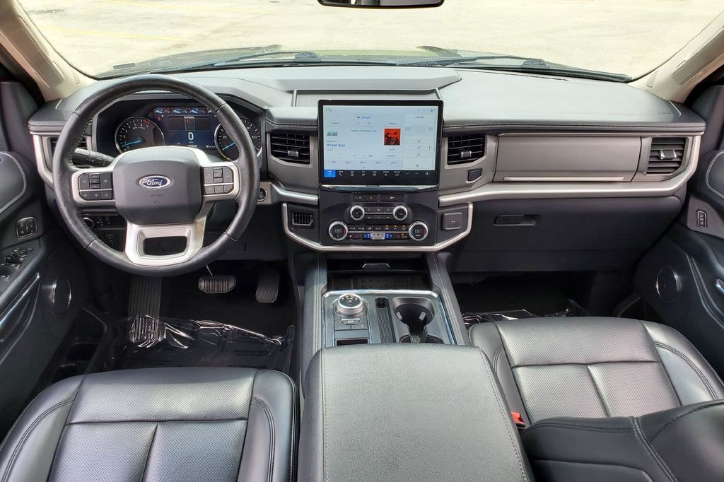 2024 Ford Expedition Max XLT Hondo TX